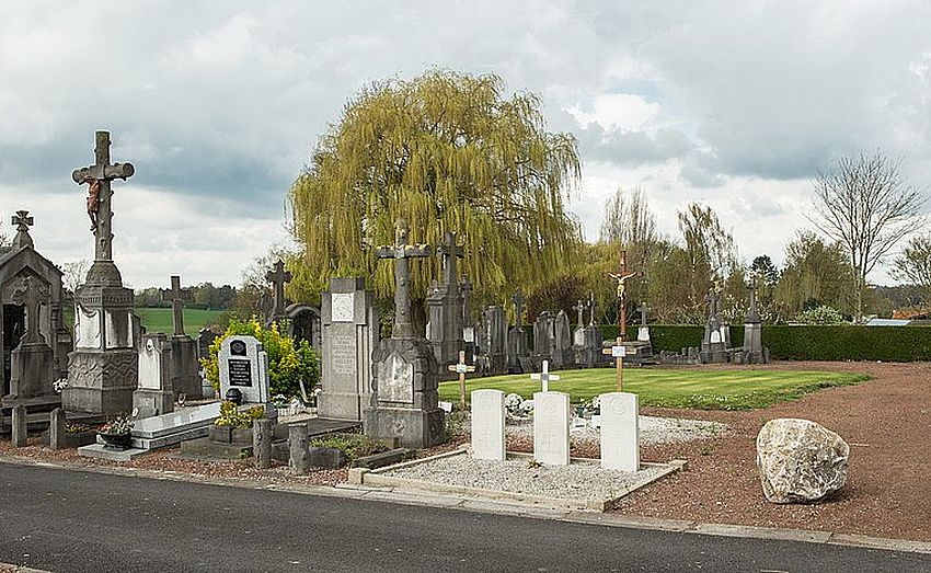 Cimetiere Roncq Blanc Four 760px Mapcarta