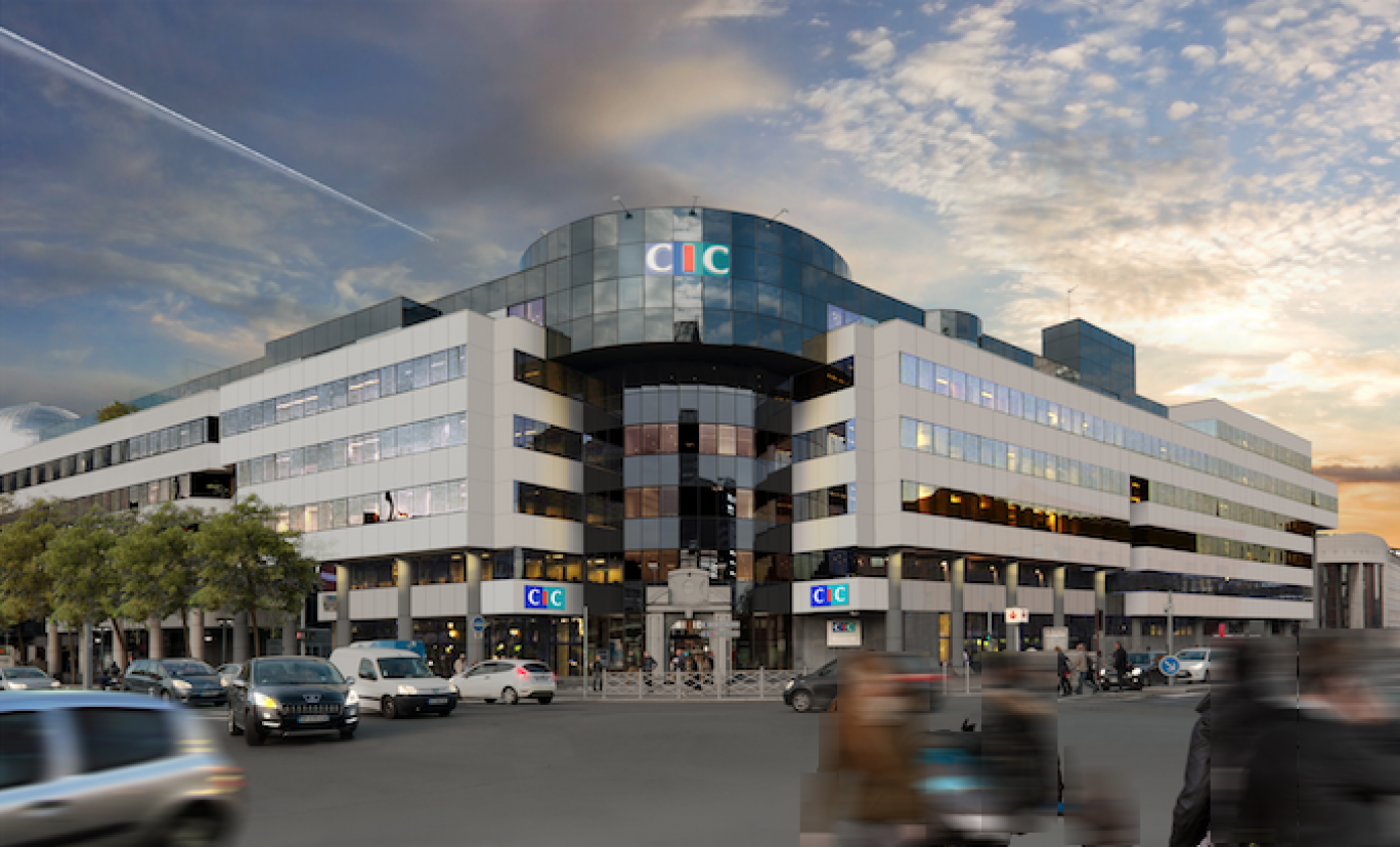 Banque CIC Lille angle siege facade 201811