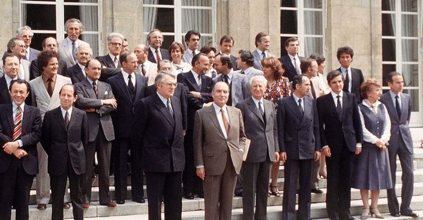 Mitterrand Mauroy 1981 temps libre