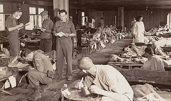 Desmedt Dachau 3 typhuskrankenversorgung